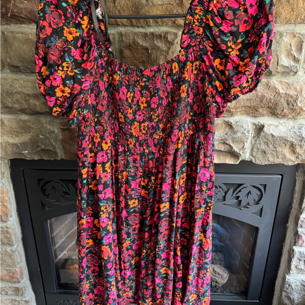 Dress - Picture 3 of 3